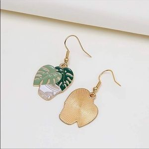 Plant earrings 🌟